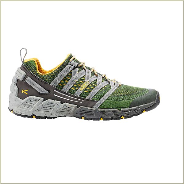  Versago Black Keen Men Hiking